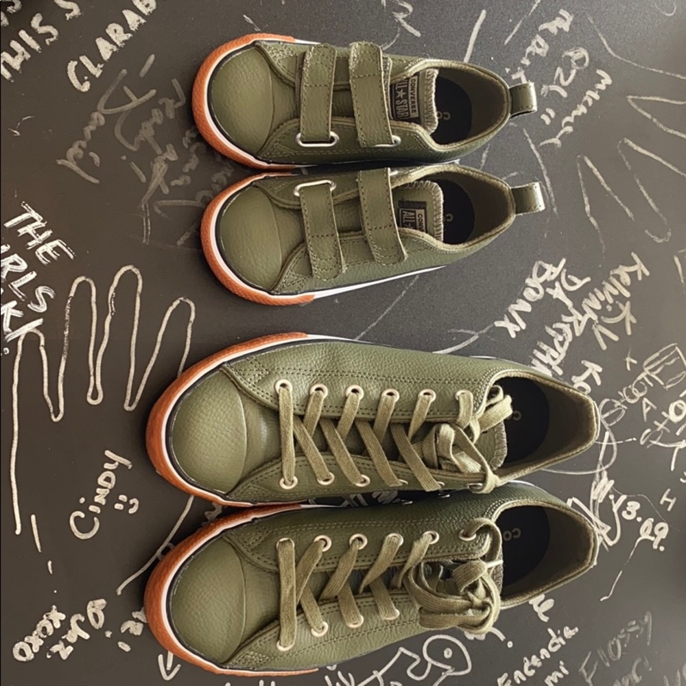 Mommy and me Converse set